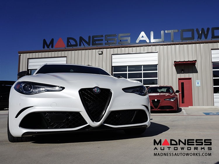Alfa Romeo Giulia Front V Shield Grill Frame Gloss Carbon Fiber